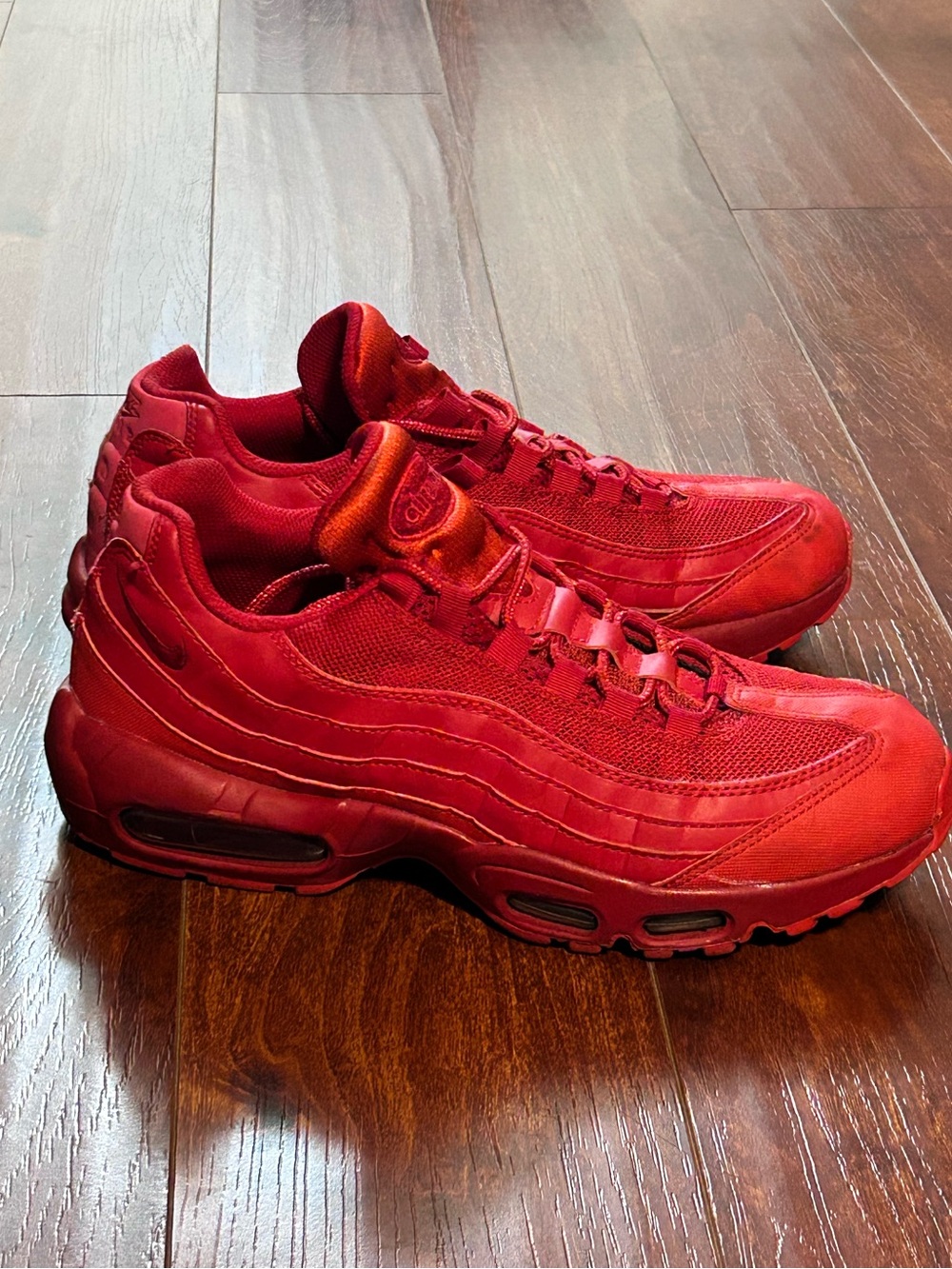 Nike Air Max ‘95 Triple Red University Size 9m